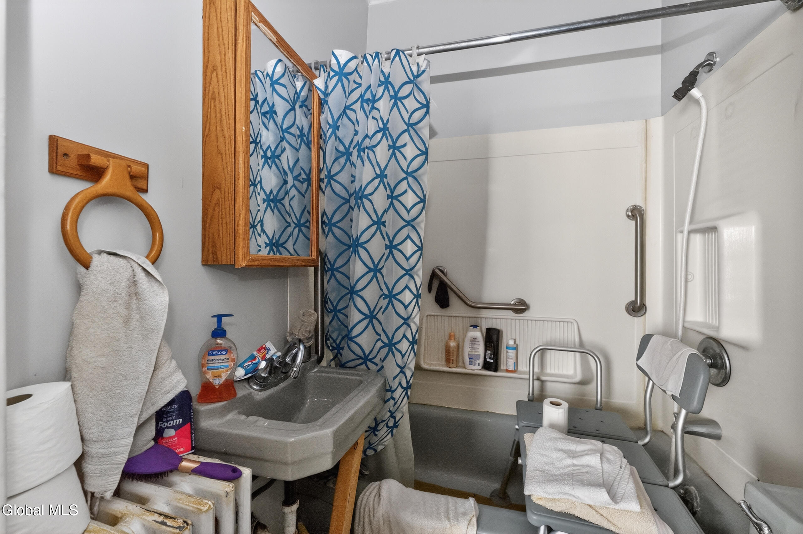 33 Osborne Road Albany, NY 12205 - Photo 13 of 31 1 Apt Down 8