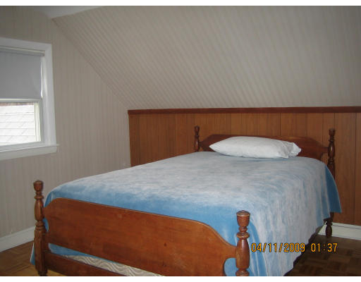 12 Hanford Road Stoneham, MA 02180 - Photo 13 of 22 Gallery Image 13