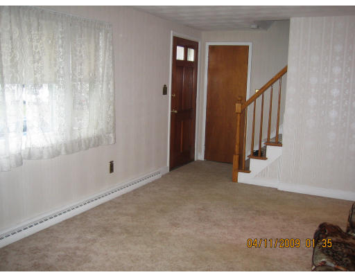 12 Hanford Road Stoneham, MA 02180 - Photo 18 of 22 Gallery Image 18