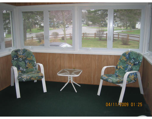12 Hanford Road Stoneham, MA 02180 - Photo 7 of 22 Gallery Image 7