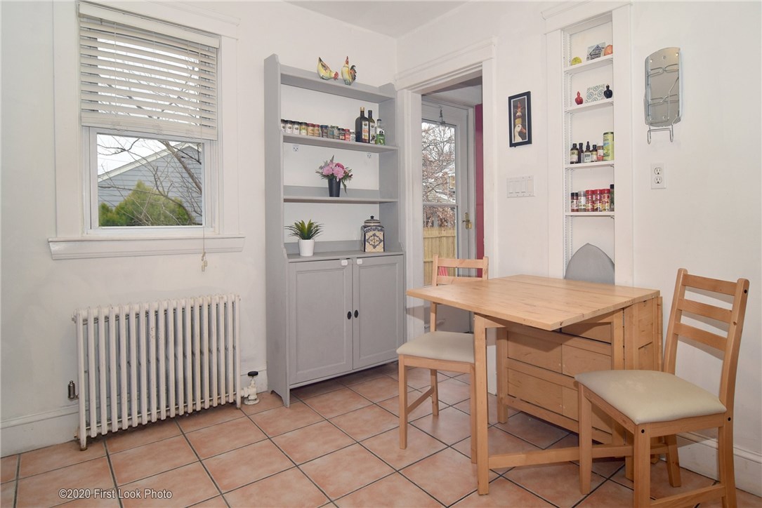24 Metropolitan Road Providence, RI 02908 - Photo 17 of 27 Eat-in Kitchen