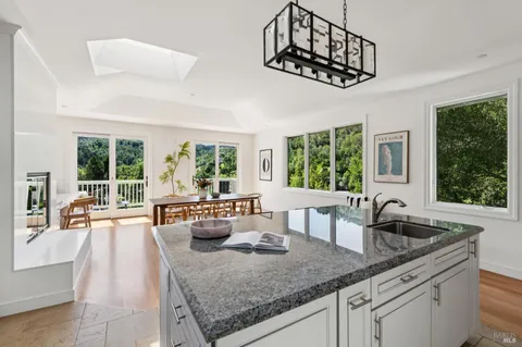 $1,995,000 | 115 Piper Lane, Fairfax, CA 94930