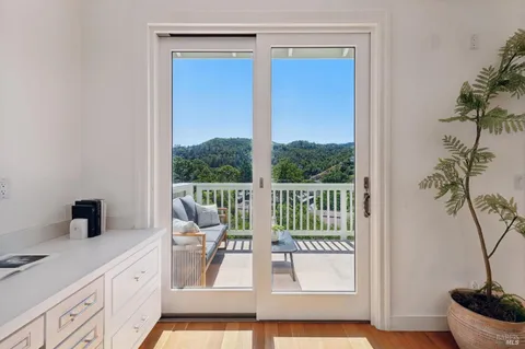 $1,995,000 | 115 Piper Lane, Fairfax, CA 94930