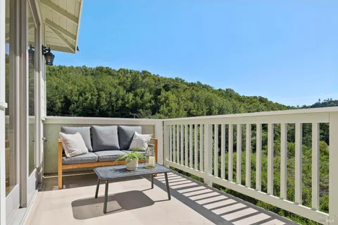 $1,995,000 | 115 Piper Lane, Fairfax, CA 94930