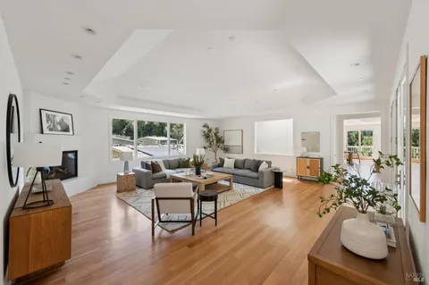 $1,995,000 | 115 Piper Lane, Fairfax, CA 94930