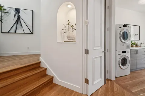 $1,995,000 | 115 Piper Lane, Fairfax, CA 94930