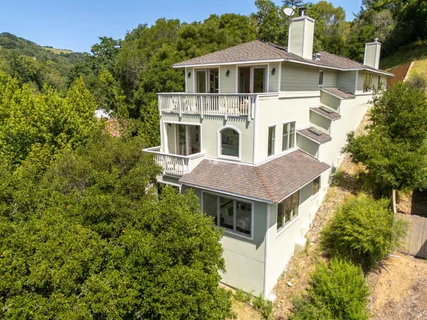 $1,995,000 | 115 Piper Lane, Fairfax, CA 94930