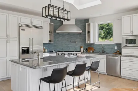 $1,995,000 | 115 Piper Lane, Fairfax, CA 94930