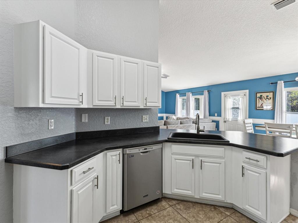 6076 Shiprock Avenue Spring Hill, FL 34608 - Photo 12 of 66