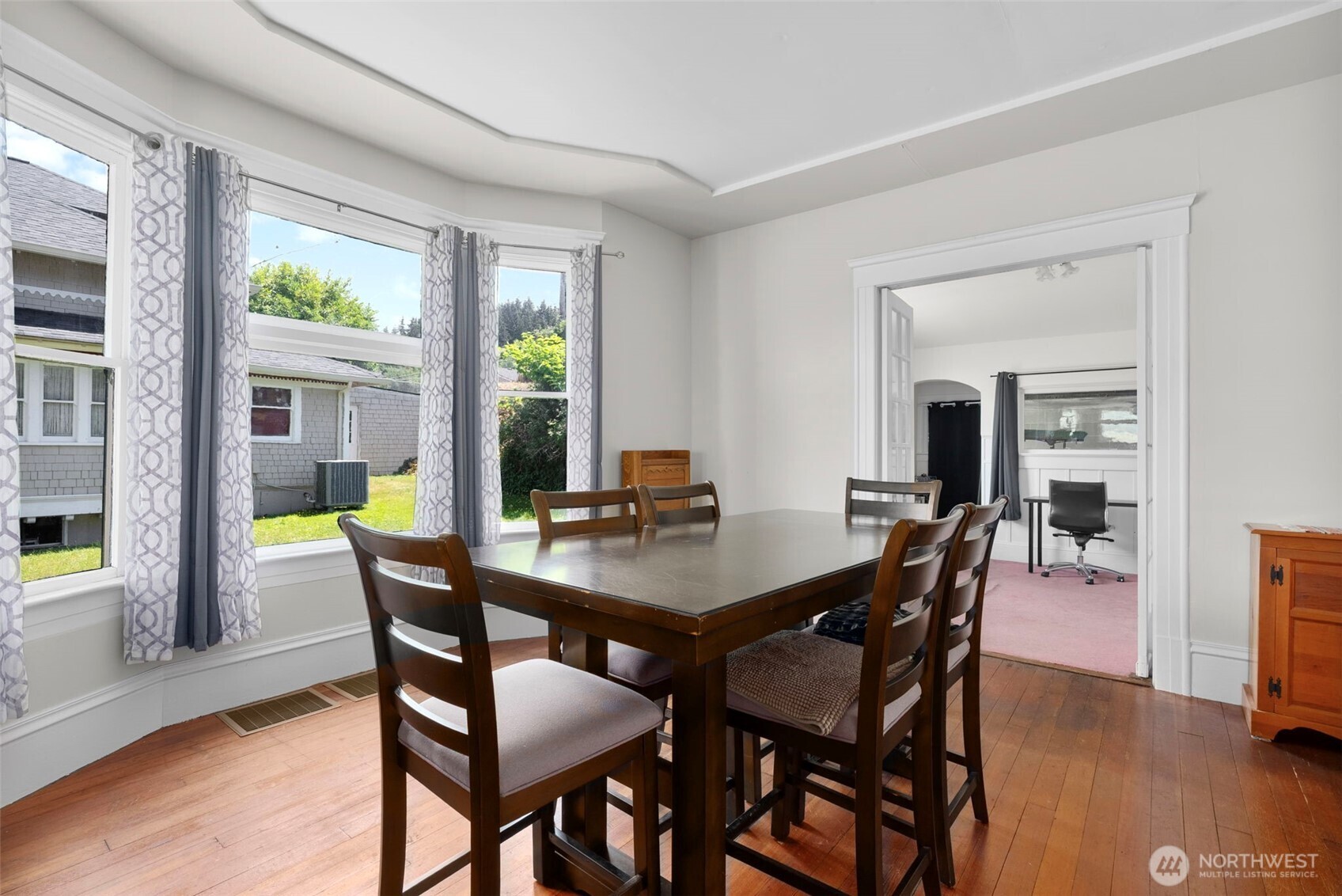 714 West First Street South Bend, WA 98586 - Photo 16 of 40