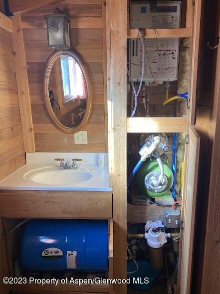 80 Sapling Lane Craig, CO 81625 - Photo 16 of 27 a bathroom with a sink and a mirror