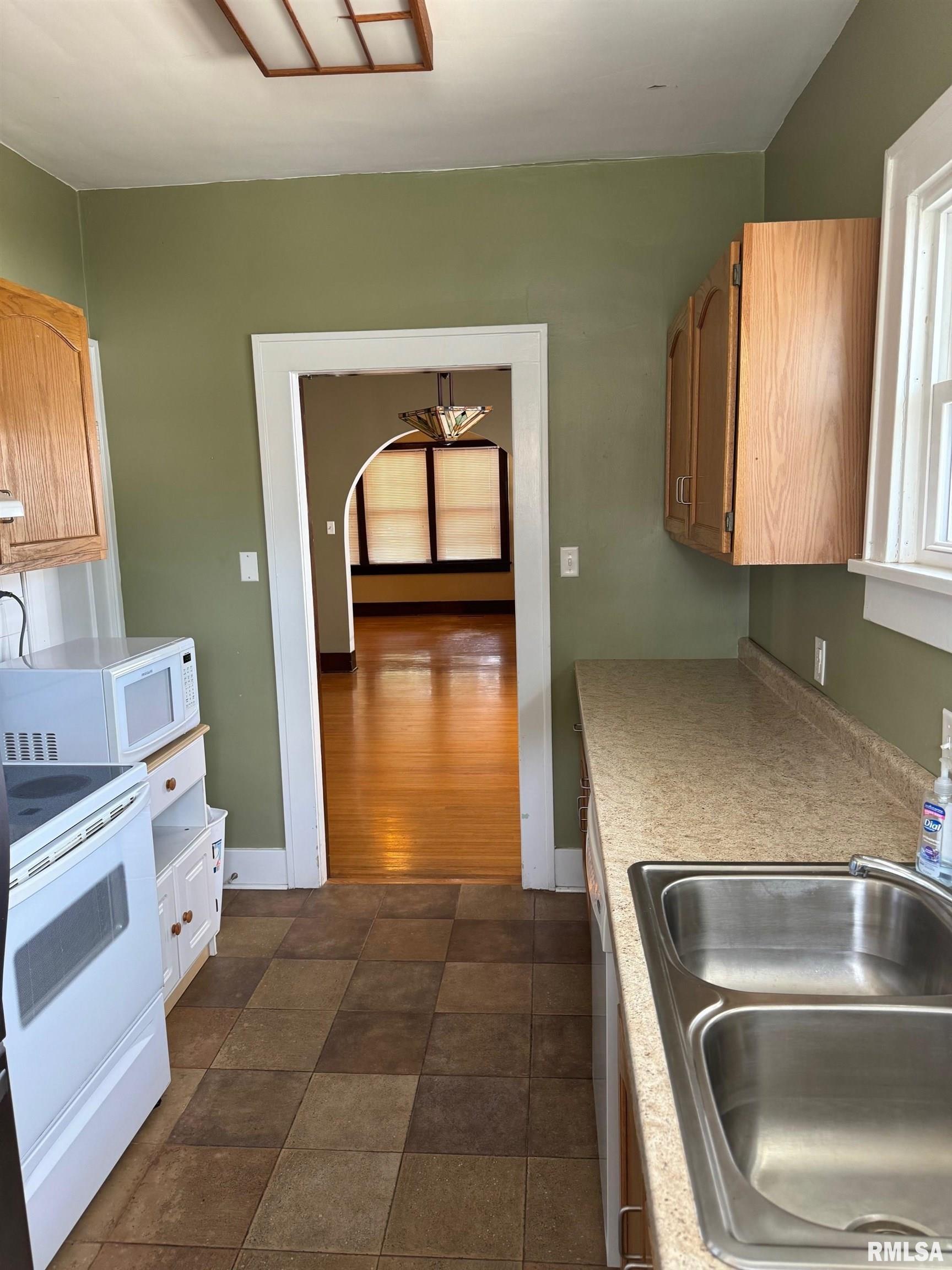 1720 South State Street Springfield, IL 62704 - Photo 5 of 21