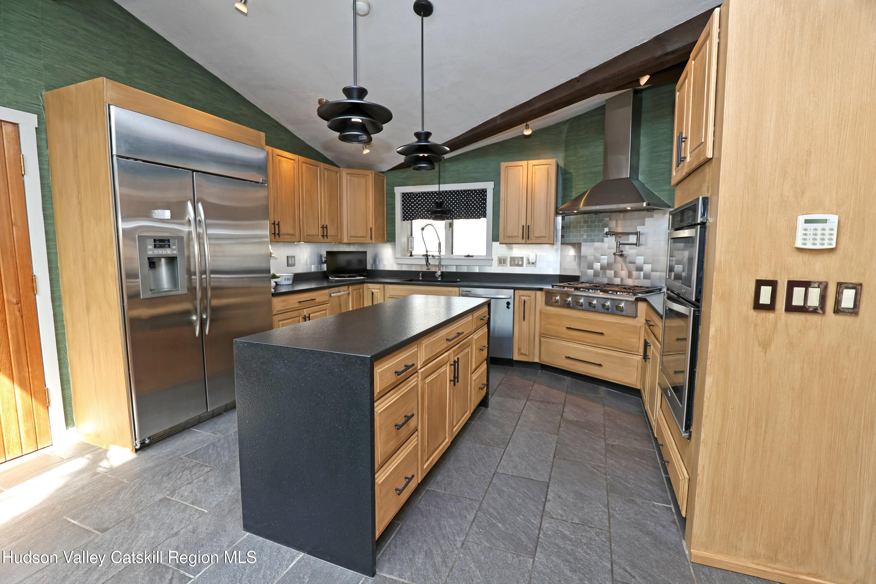 93 Phillips Road Saugerties, NY 12477 - Photo 16 of 60 IMG_8015