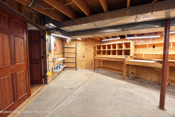 $1,300,000 | 93 Phillips Road, Saugerties, NY 12477