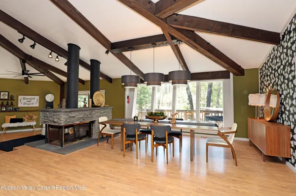 $1,300,000 | 93 Phillips Road, Saugerties, NY 12477