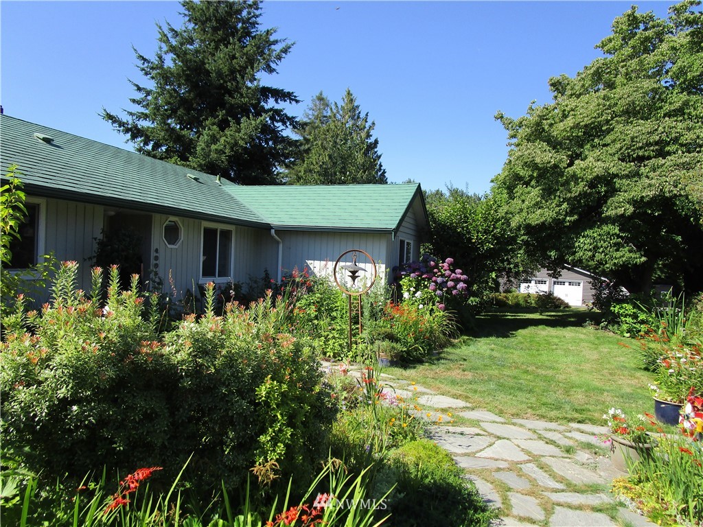 4005 Park Avenue North Renton, WA 98056 - Photo 2 of 24 Gallery Image 2