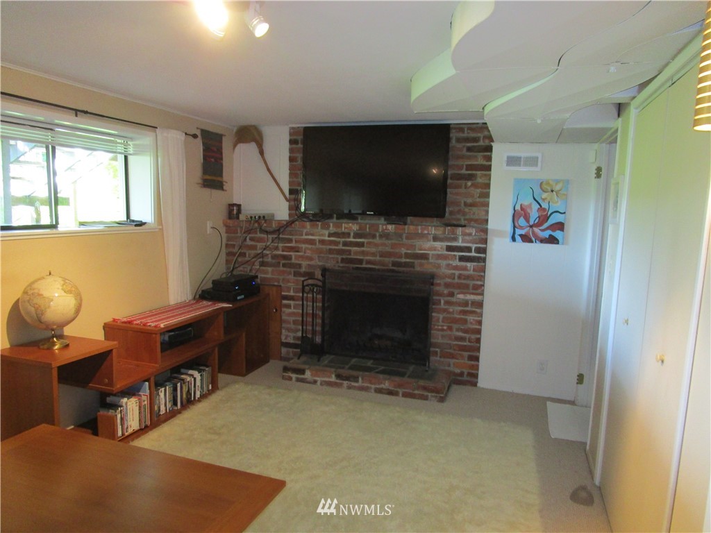 4005 Park Avenue North Renton, WA 98056 - Photo 19 of 24 Gallery Image 19