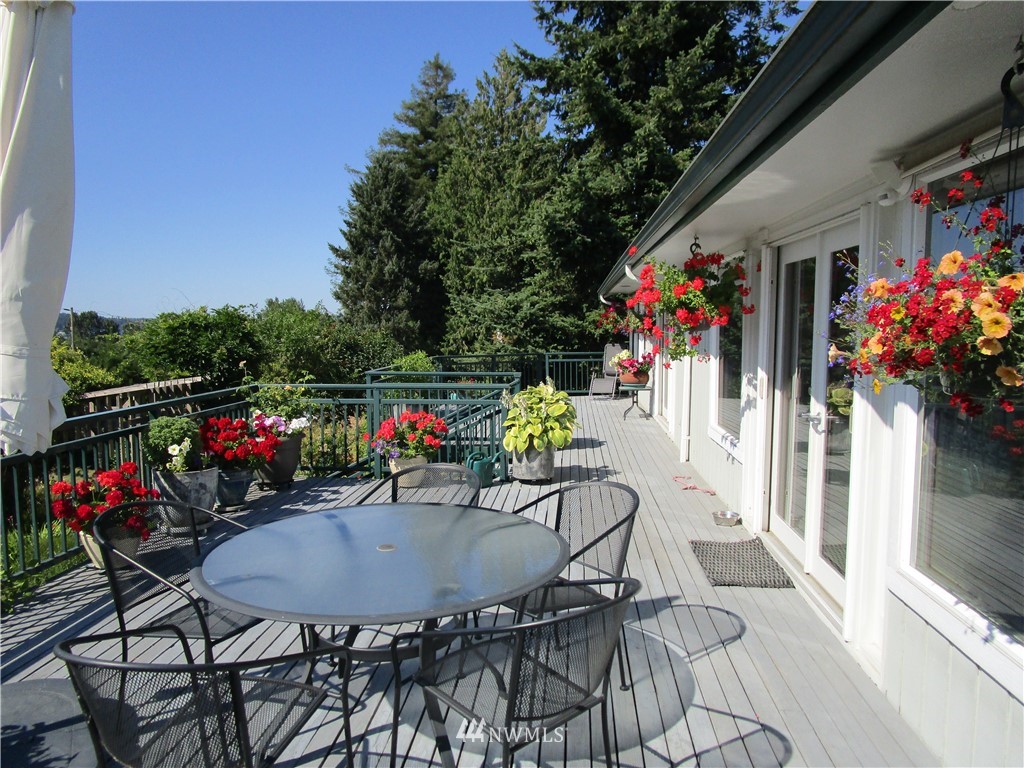 4005 Park Avenue North Renton, WA 98056 - Photo 4 of 24 Gallery Image 4