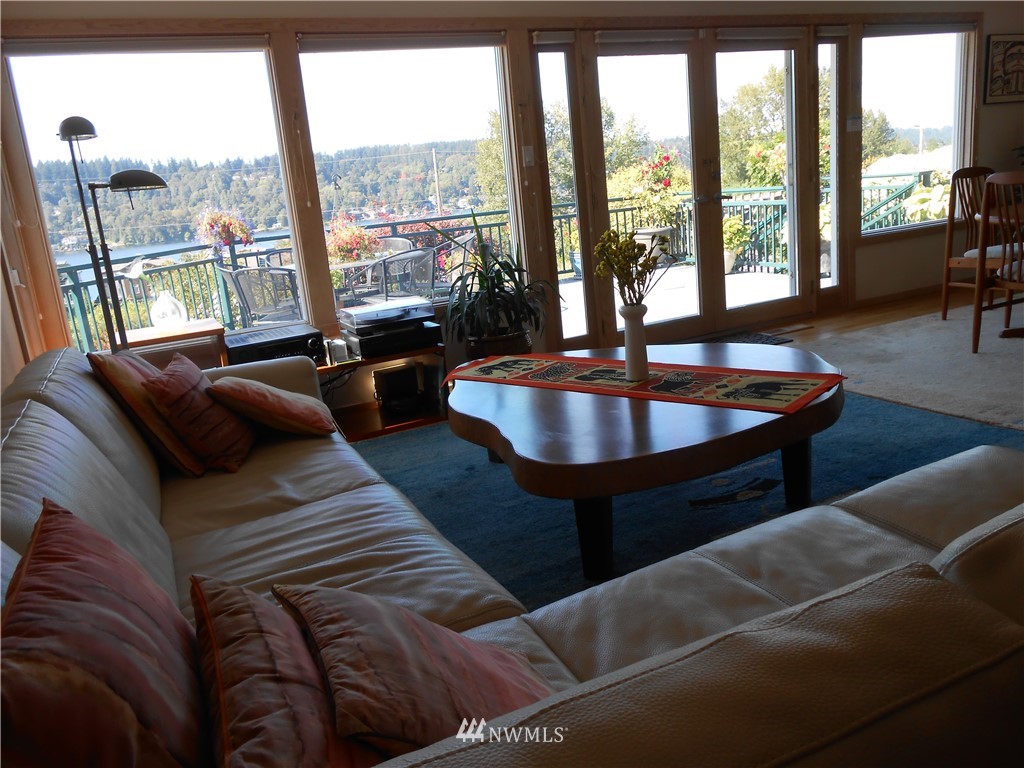 4005 Park Avenue North Renton, WA 98056 - Photo 9 of 24 Gallery Image 9