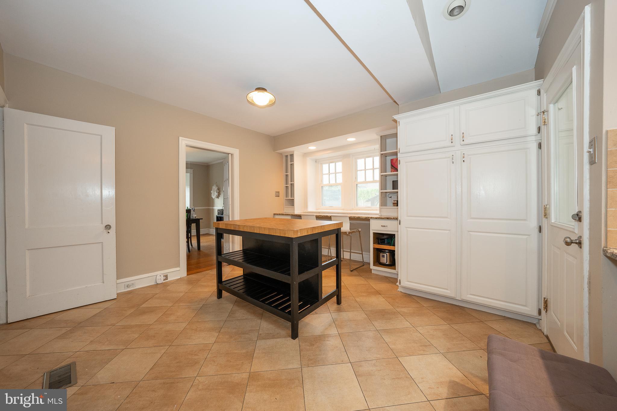 11 Glenbrook Road Ardmore, PA 19003 - Photo 6 of 37 Eat-In Kitchen