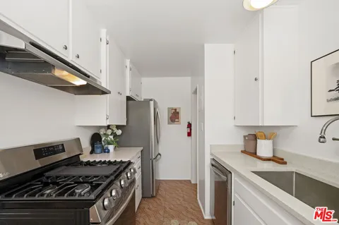 $620,000 | 5345 Village Green, Los Angeles, CA 90016