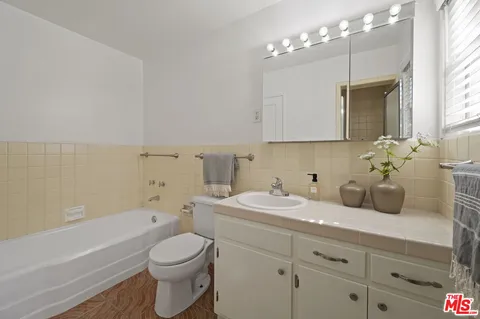 $620,000 | 5345 Village Green, Los Angeles, CA 90016