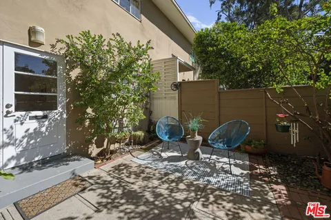 $620,000 | 5345 Village Green, Los Angeles, CA 90016