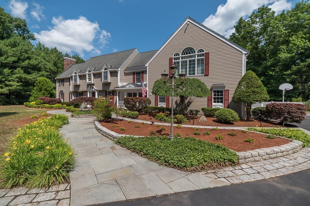 26 Mt Vernon Road Boxford, MA 01921 - Photo 2 of 40