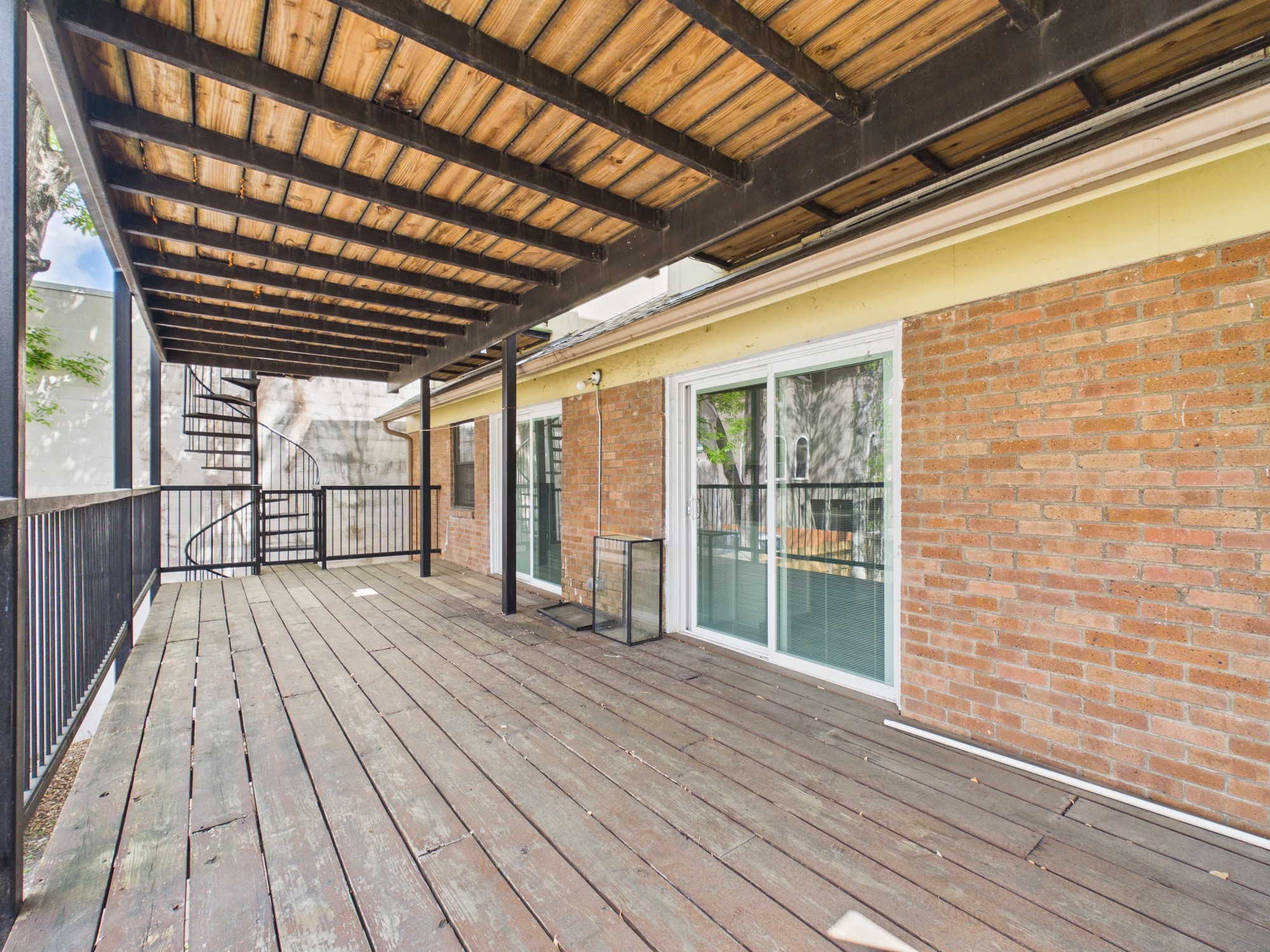 5110 Academy Street, Unit 3 Houston, TX 77005 - Photo 17 of 21 Rear Deck Shared with Unit 4
