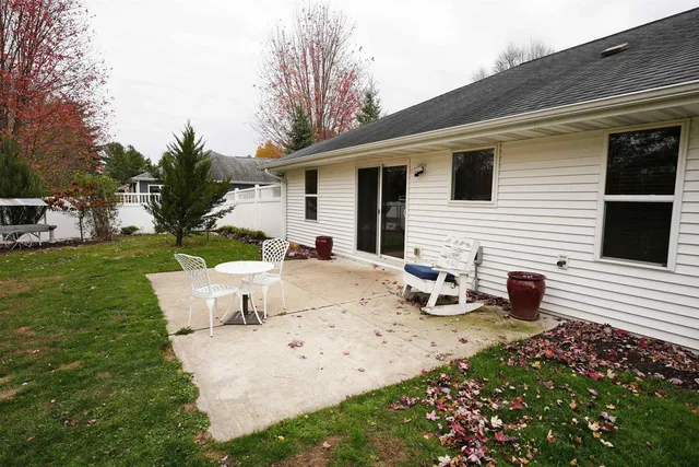 $295,000 | 203 Bitters Street, Oconto, WI 54153