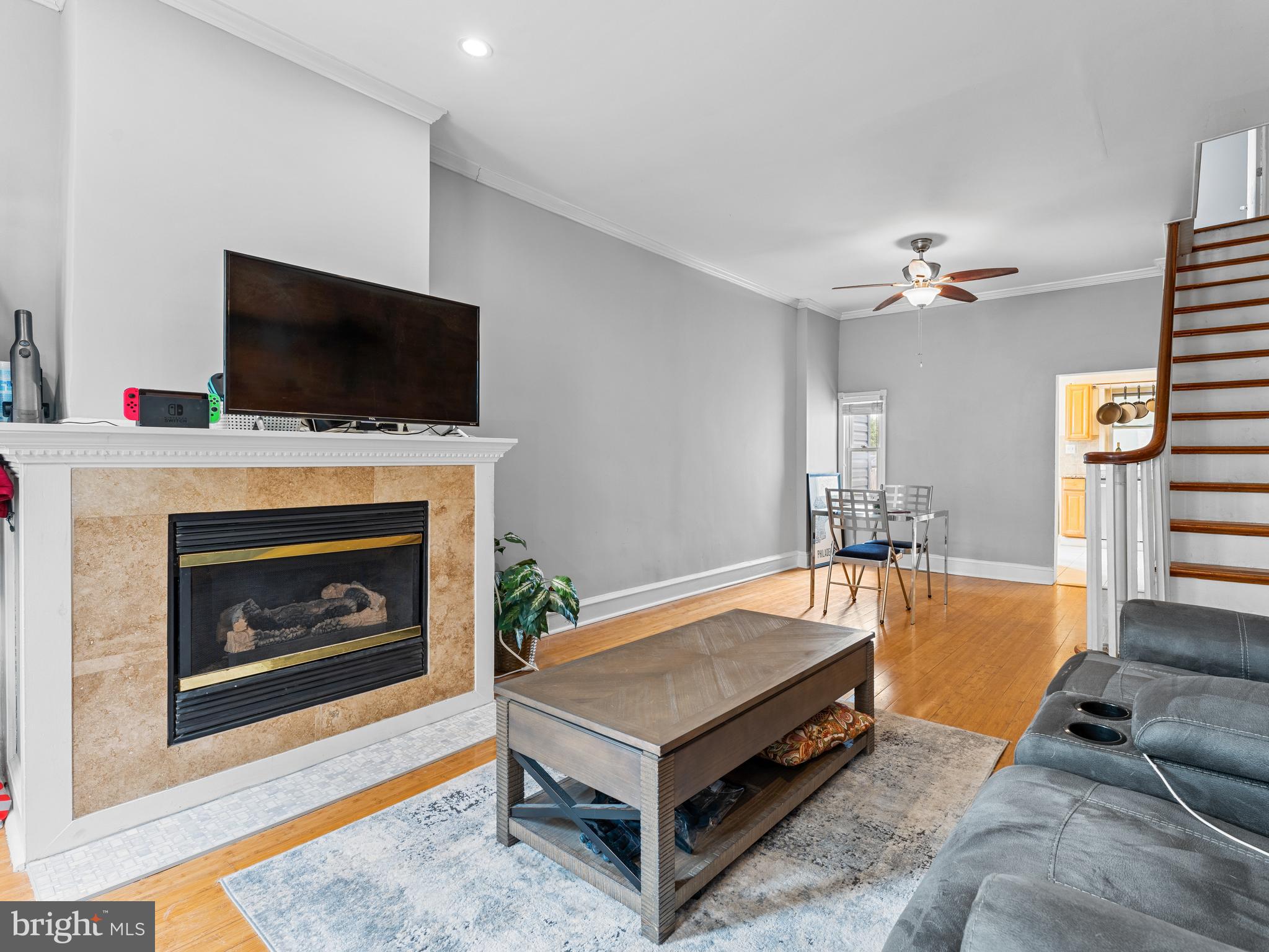 2673 Cedar Street Philadelphia, PA 19125 - Photo 2 of 29