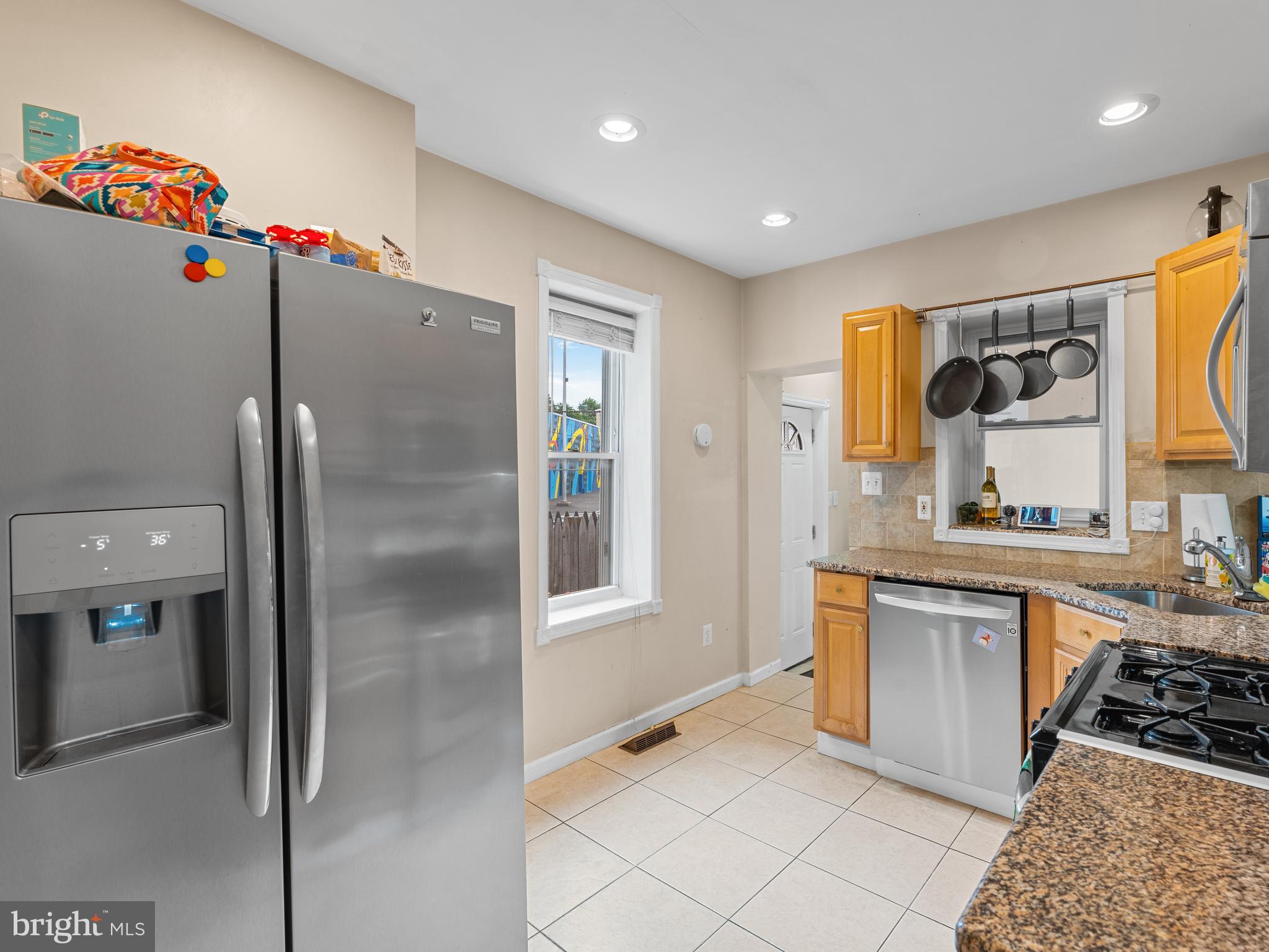 2673 Cedar Street Philadelphia, PA 19125 - Photo 7 of 29