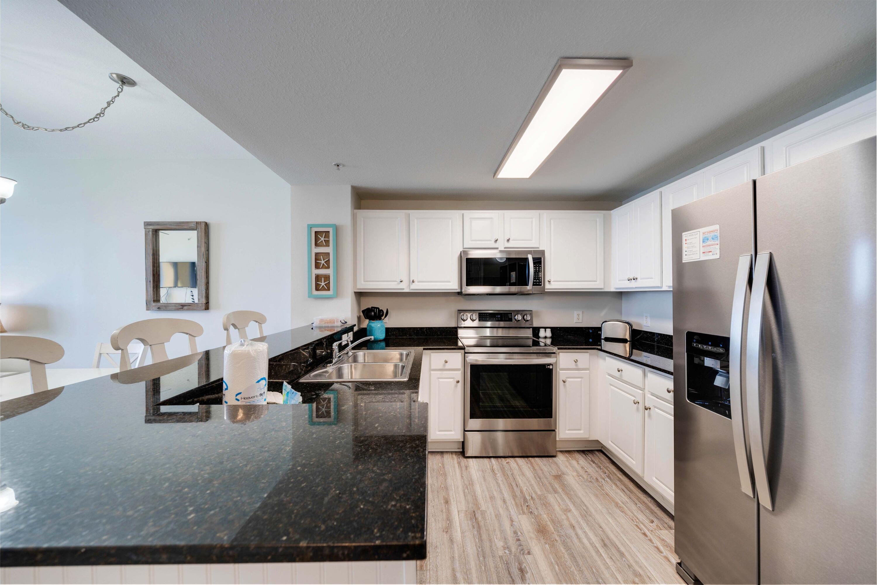 15817 Front Beach Road, Unit 1 1802 Panama City Beach, FL 32413 - Photo 11 of 68 Great Counter Space