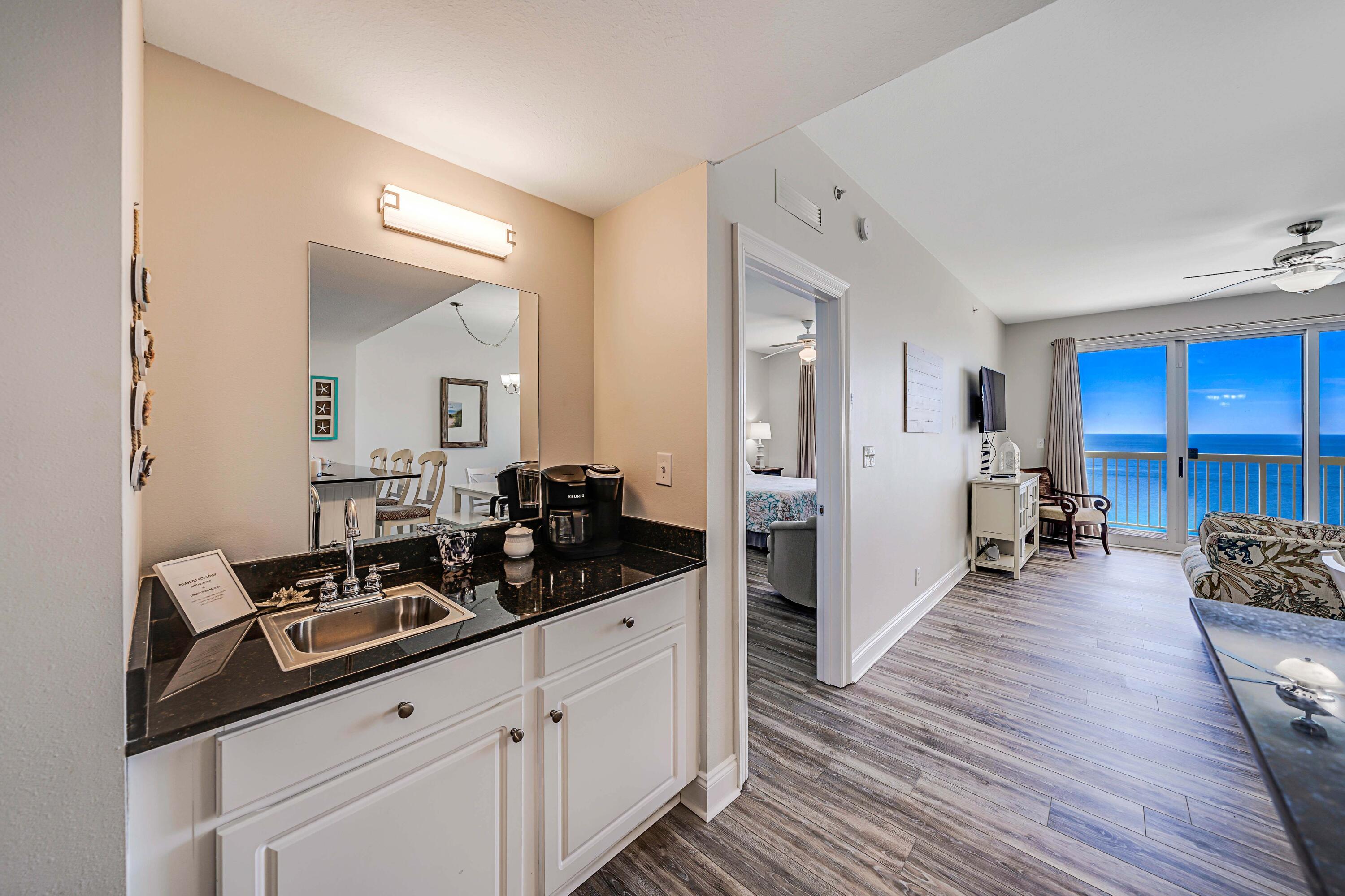 15817 Front Beach Road, Unit 1 1802 Panama City Beach, FL 32413 - Photo 14 of 68 Wet Bar Area