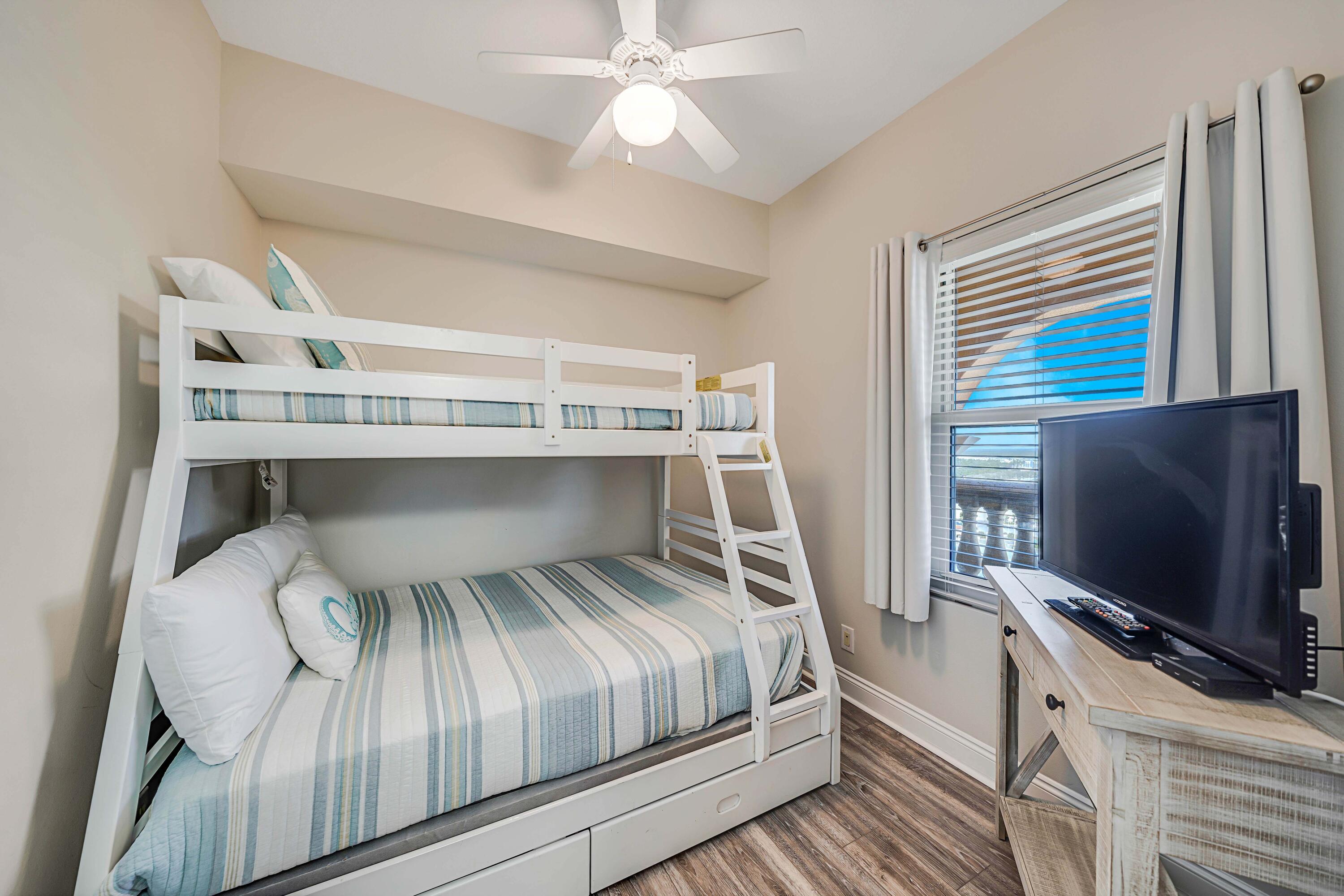 15817 Front Beach Road, Unit 1 1802 Panama City Beach, FL 32413 - Photo 35 of 68 Bunk Room with Double and Twin
