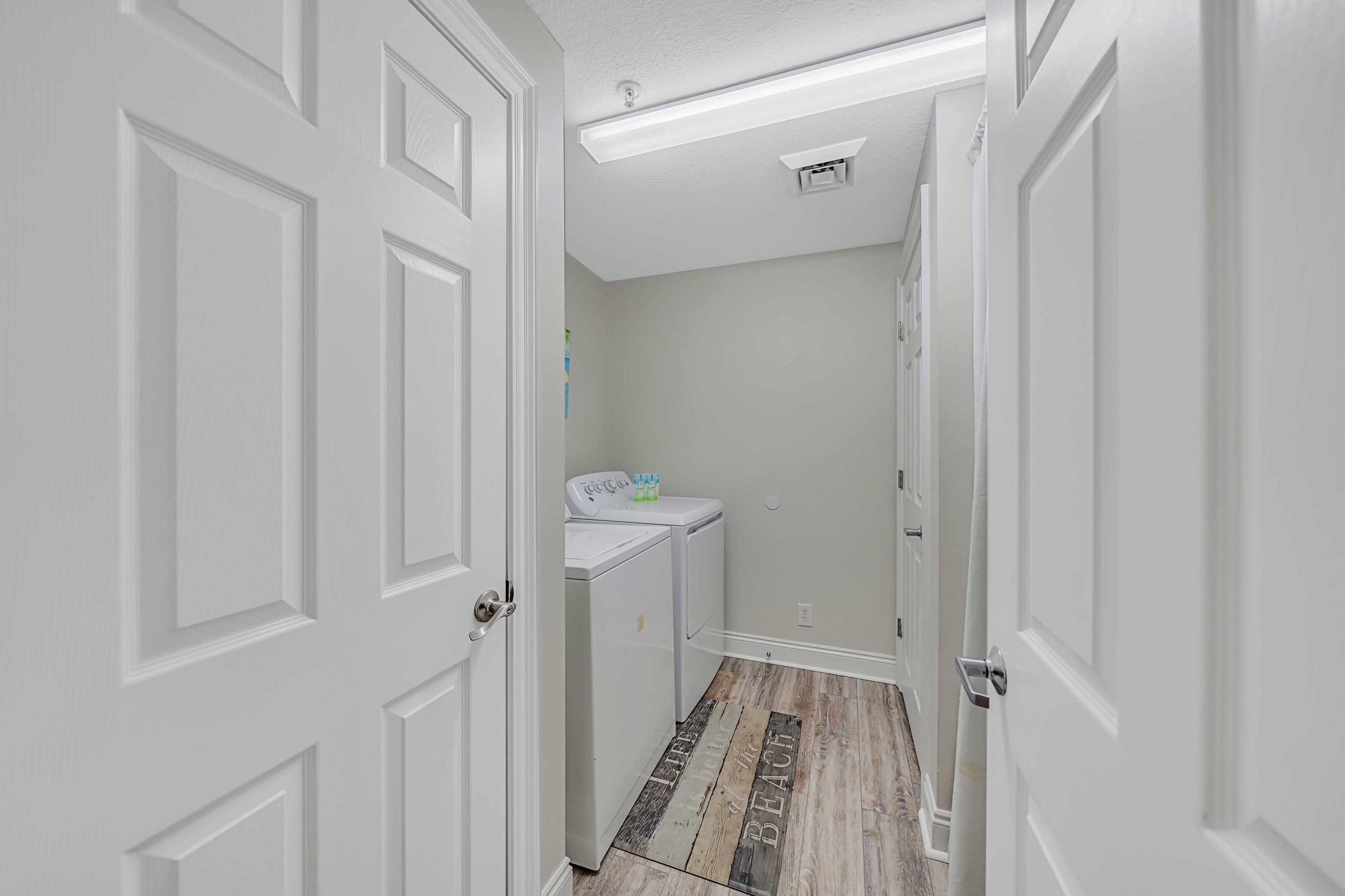 15817 Front Beach Road, Unit 1 1802 Panama City Beach, FL 32413 - Photo 36 of 68 Large Laundry