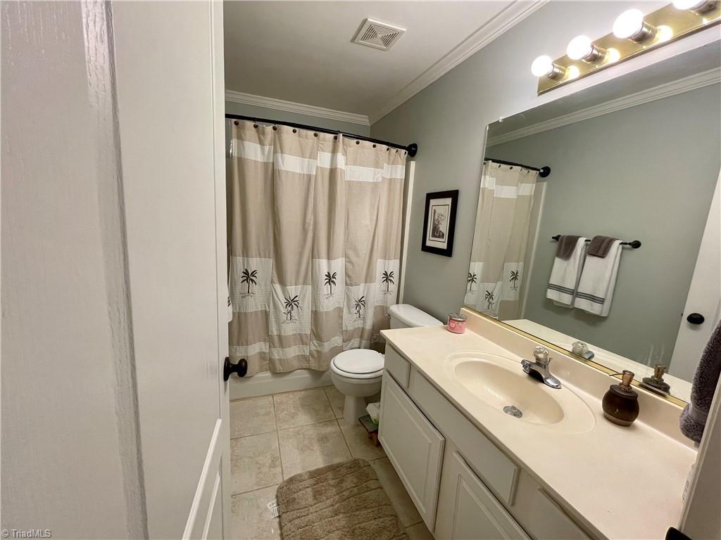 214 Troonsway Road Winston-Salem, NC 27127 - Photo 6 of 10