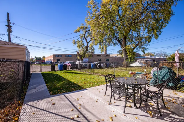 $179,000 | 1731 East 74th Street, Chicago, IL 60649