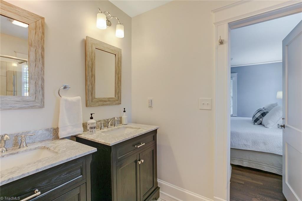 628 Colonial Drive High Point, NC 27262 - Photo 27 of 30 Gallery Image 27