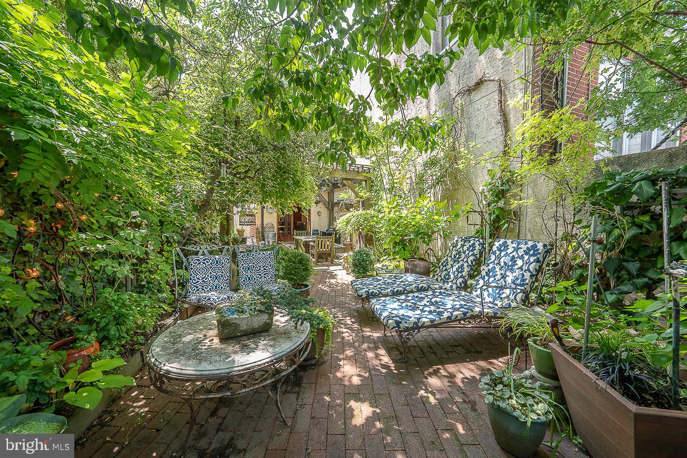 2309 Fairmount Avenue Philadelphia, PA 19130 - Photo 29 of 32