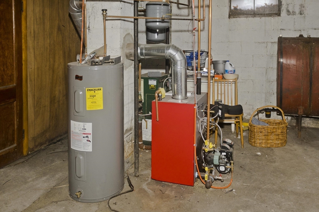177 Marion Street Chicopee, MA 01013 - Photo 29 of 36 a view of a room with gym equipment
