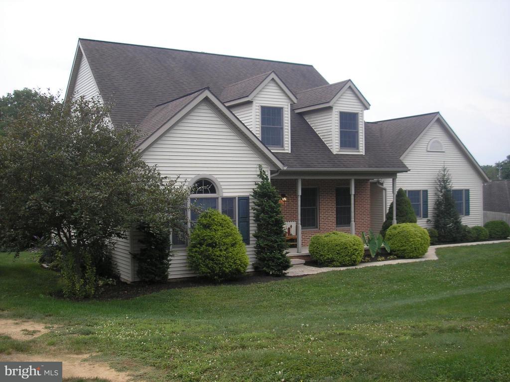 218 Millway Road Ephrata, PA 17522 - Photo 2 of 21