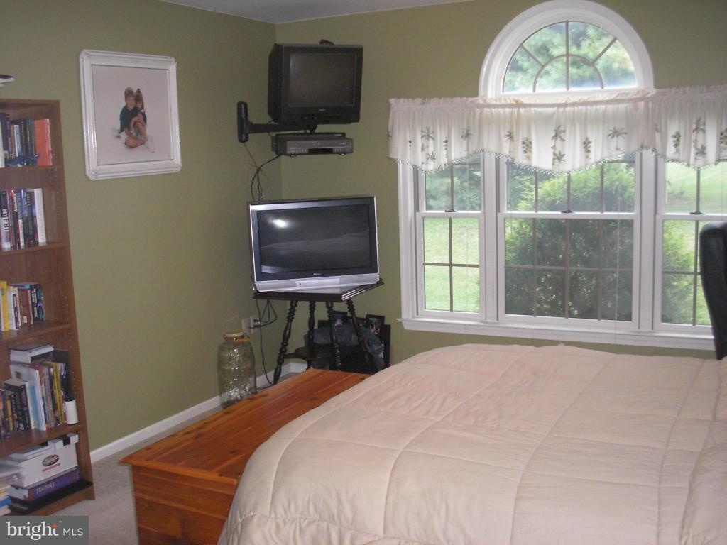 218 Millway Road Ephrata, PA 17522 - Photo 11 of 21