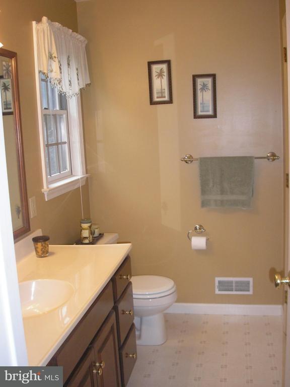 218 Millway Road Ephrata, PA 17522 - Photo 12 of 21