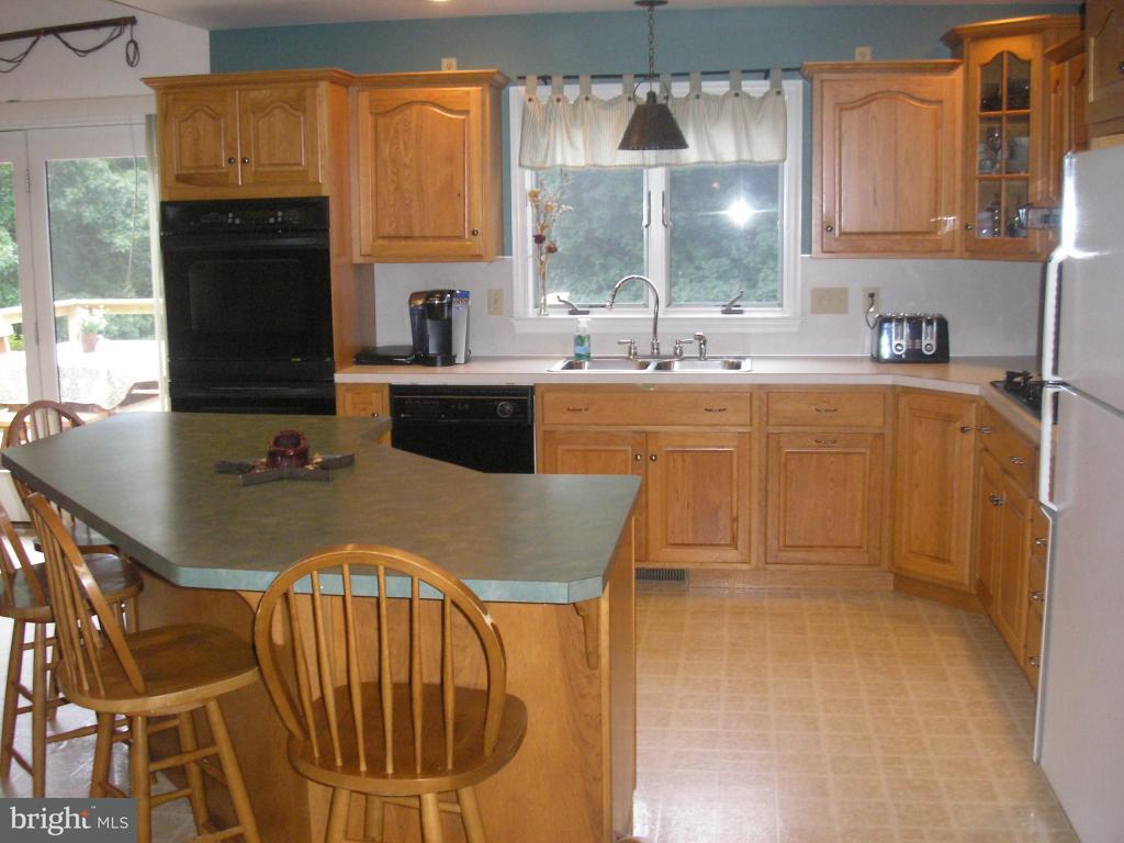 218 Millway Road Ephrata, PA 17522 - Photo 7 of 21