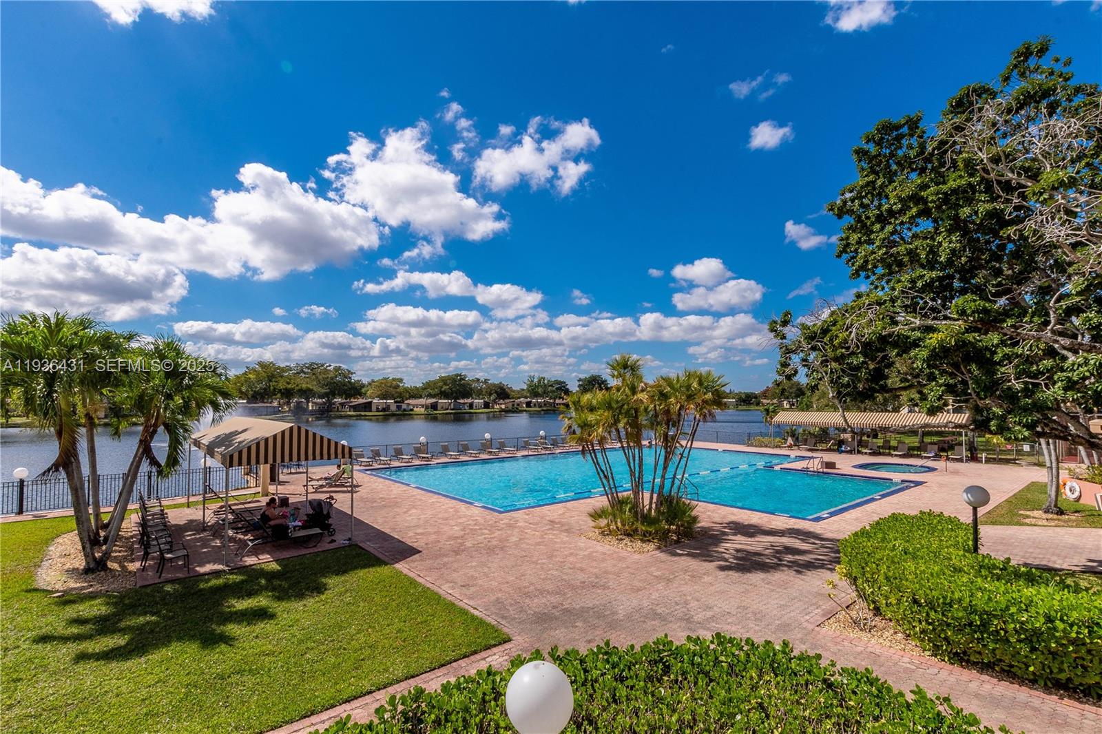 351 Cambridge Road, Unit 108 Hollywood, FL 33024 - Photo 1 of 37