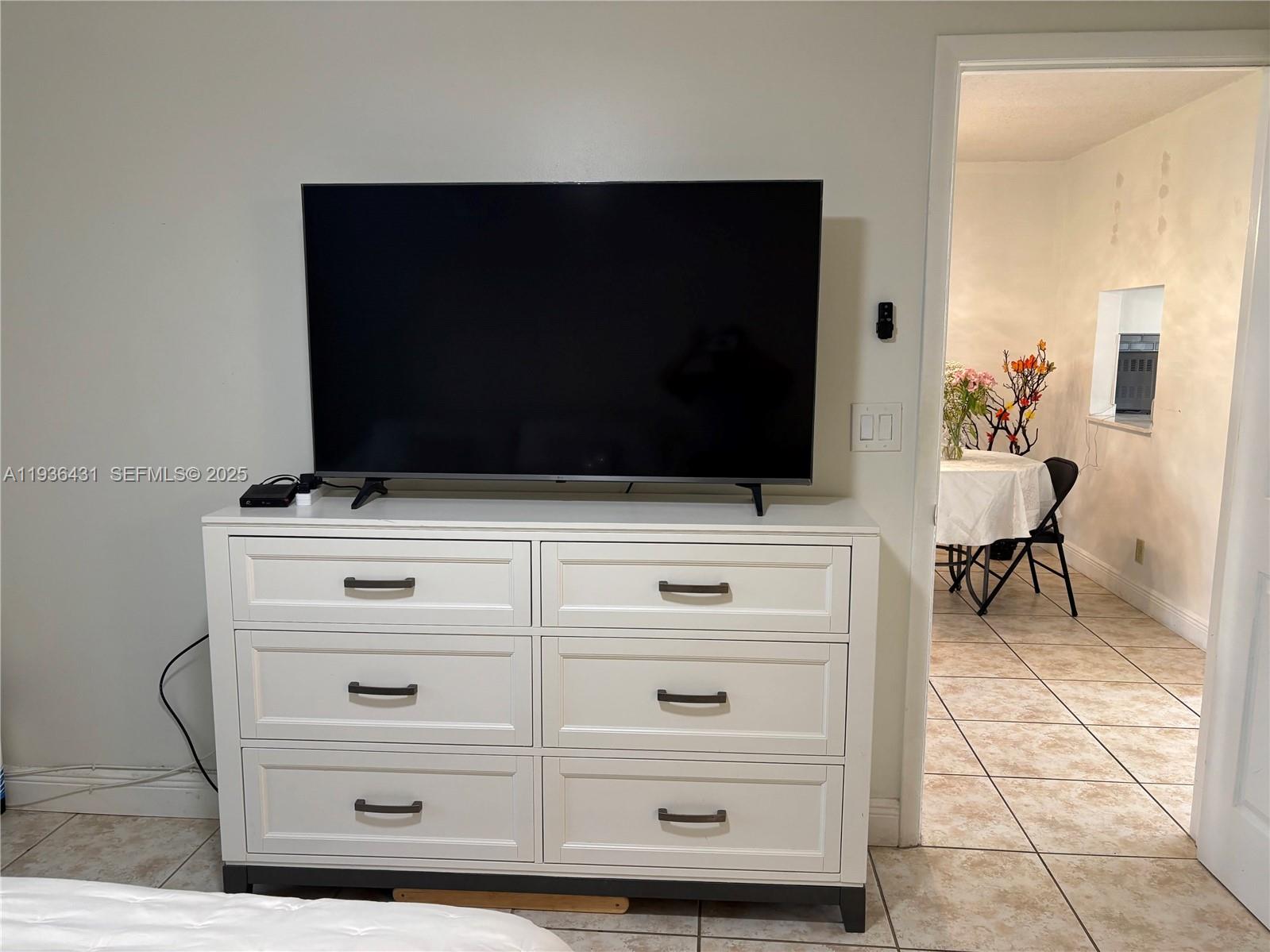 351 Cambridge Road, Unit 108 Hollywood, FL 33024 - Photo 18 of 37