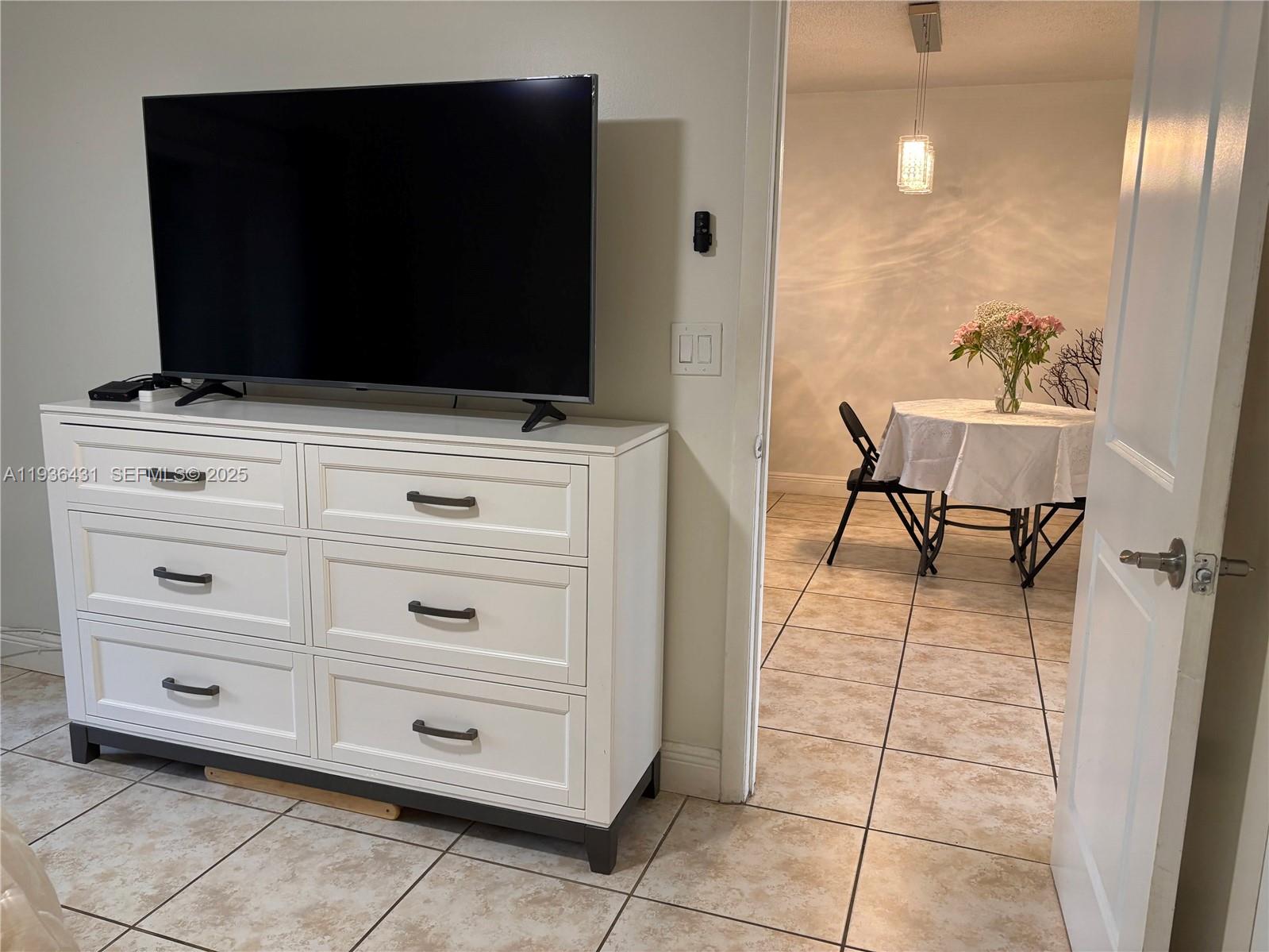 351 Cambridge Road, Unit 108 Hollywood, FL 33024 - Photo 26 of 37