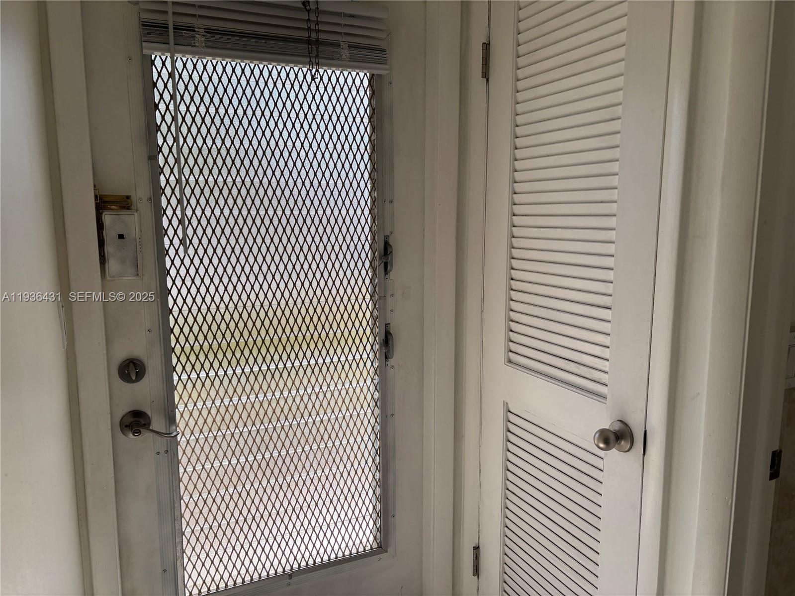 351 Cambridge Road, Unit 108 Hollywood, FL 33024 - Photo 6 of 37