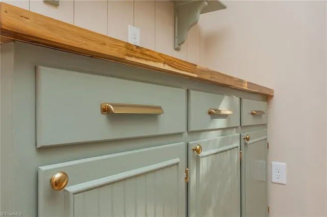 $605,995 | 102 Tomahawk Trail, Lexington, NC 27295